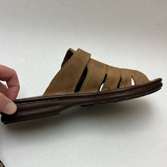 Pair Tan Leather Women’s Sz 8 Born Slip-on Sandals - Picture 9 of 10